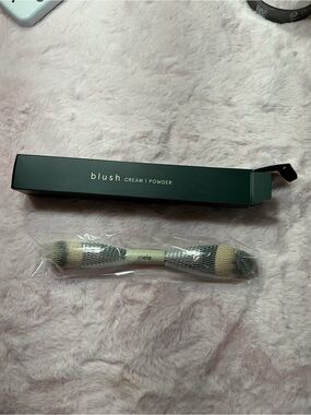 Ciele Dual-Ended Blush Brush - Cream & Black